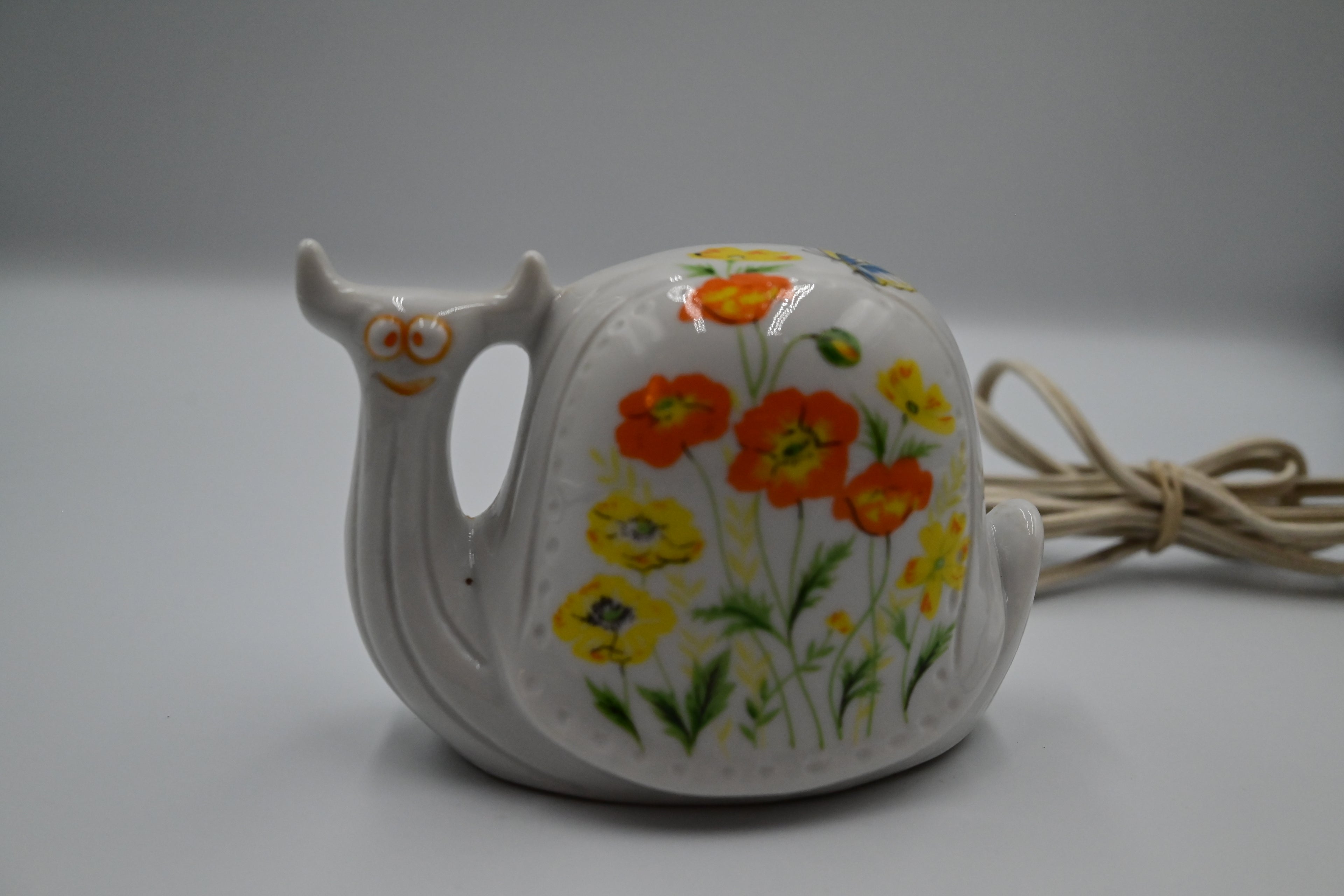 Vintage I.W. Rice & Co. Porcelain Snail Light Night (Fully Functioning)