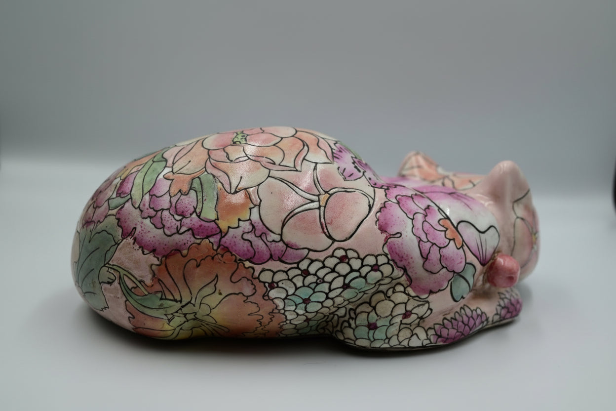 Ceramic Lotus-Faced Sleeping Cat