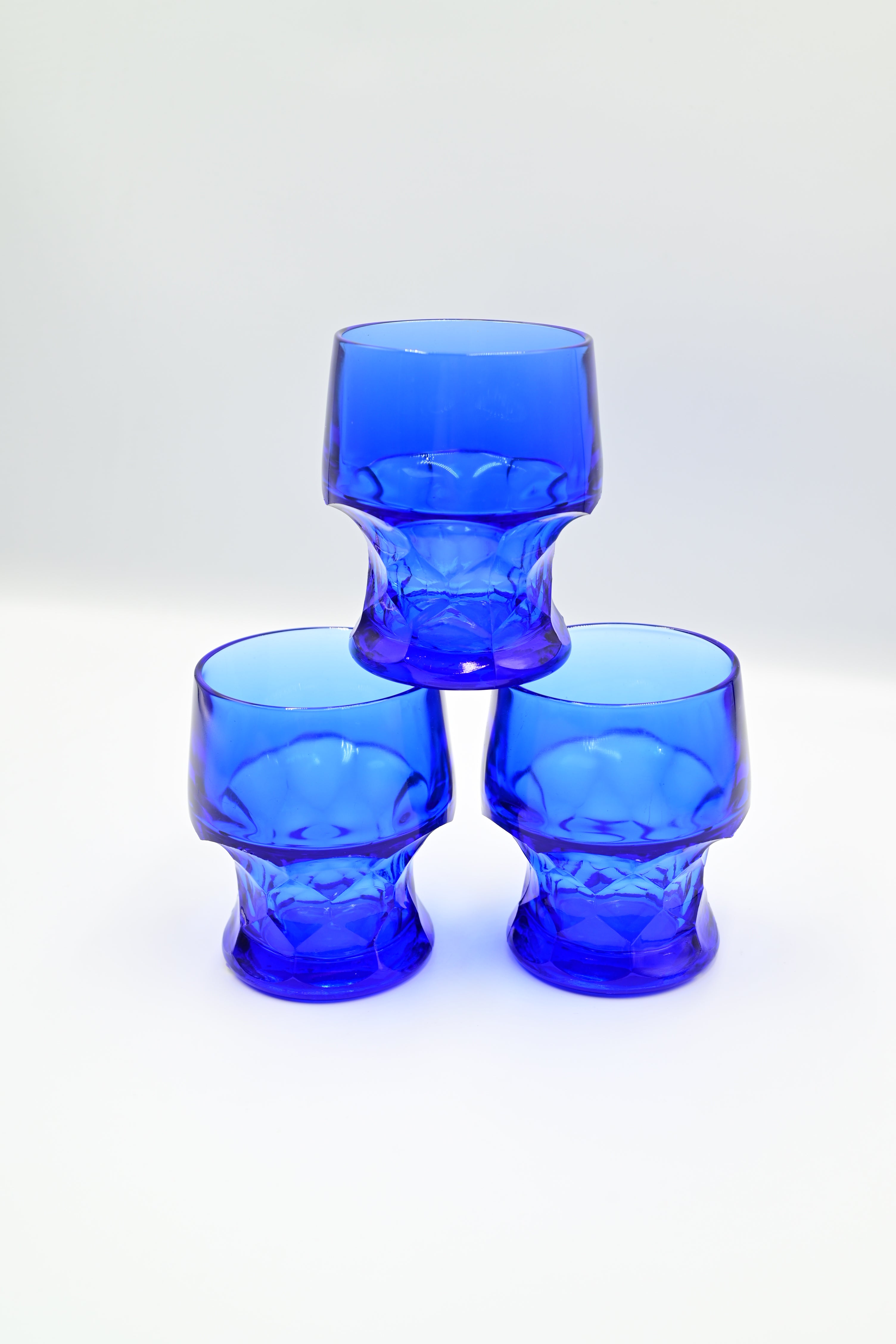 Vintage Blue Gem‑Cut Tumbler