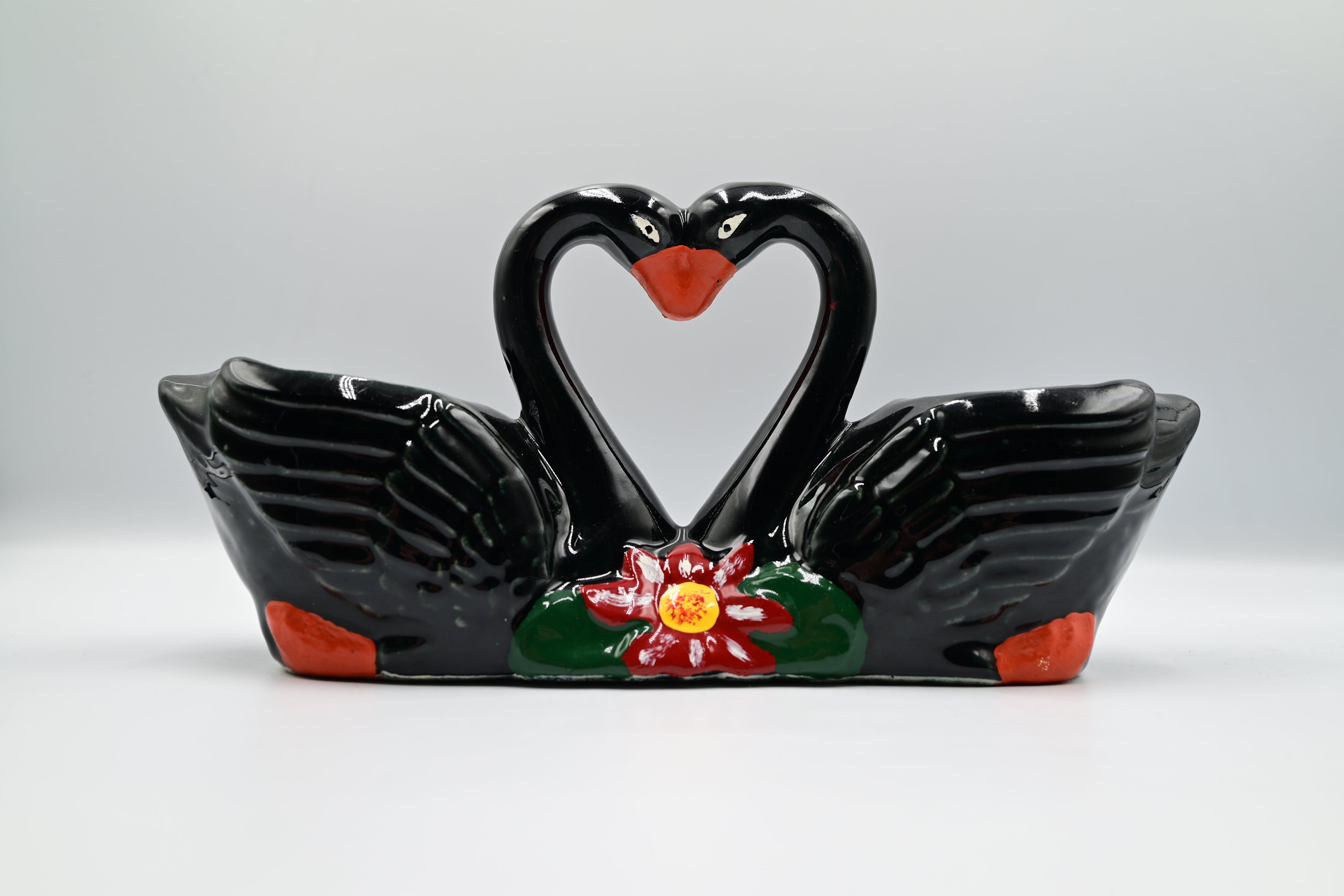 Vintage Black Ceramic Heart‑Swan