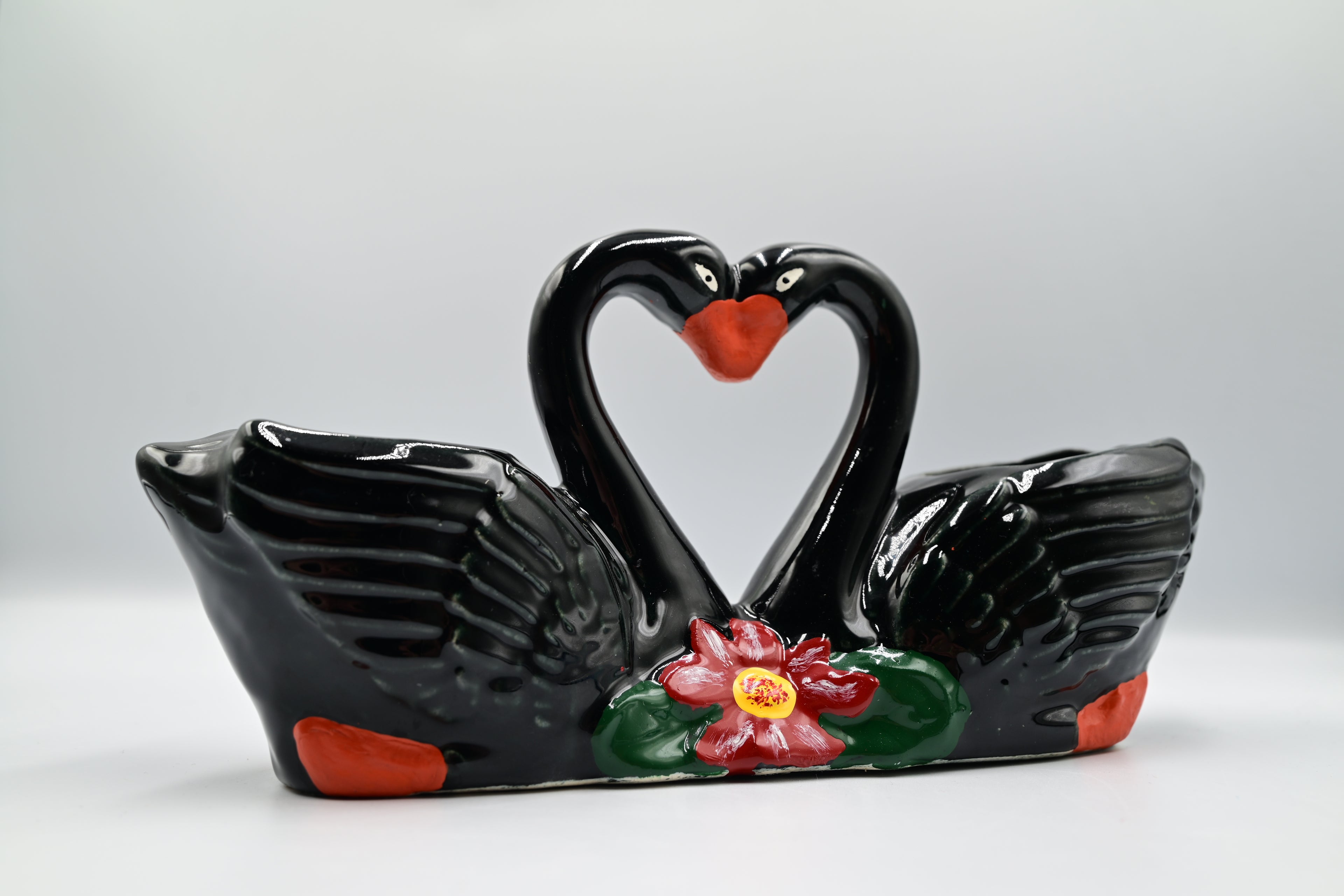 Vintage Black Ceramic Heart‑Swan