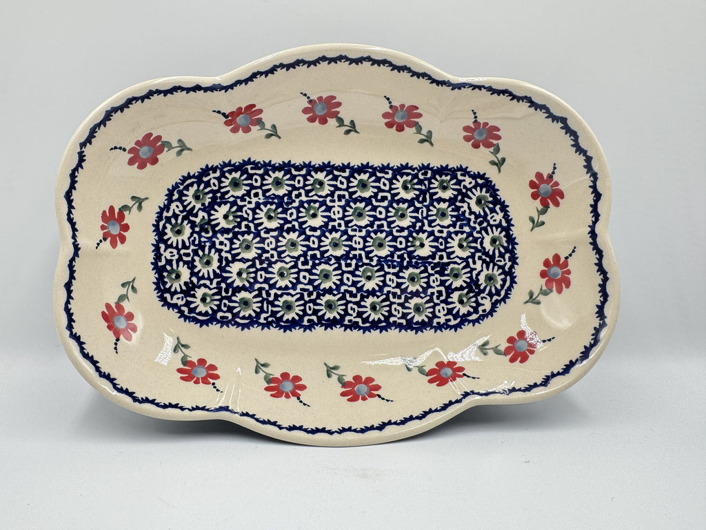 Bolesławiec Polish Pottery Small Scalloped Oval Platter Red Poppy Floral Pattern